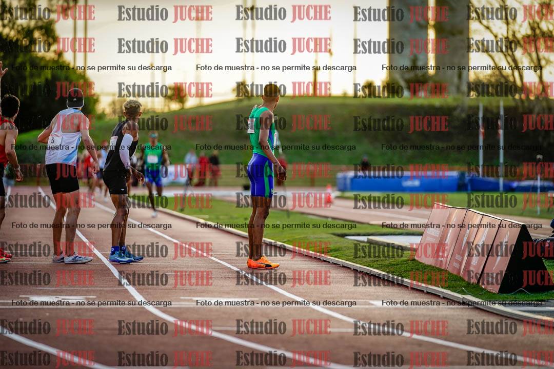 Fotos de los relevos 4x400 m de varones