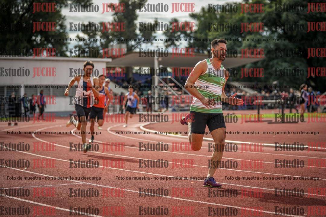 Fotos de los 400 m llanos de varones