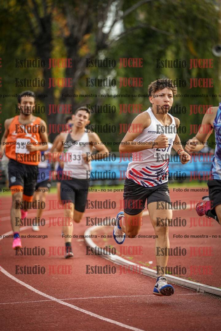 Fotos de los 1500 m llanos de varones