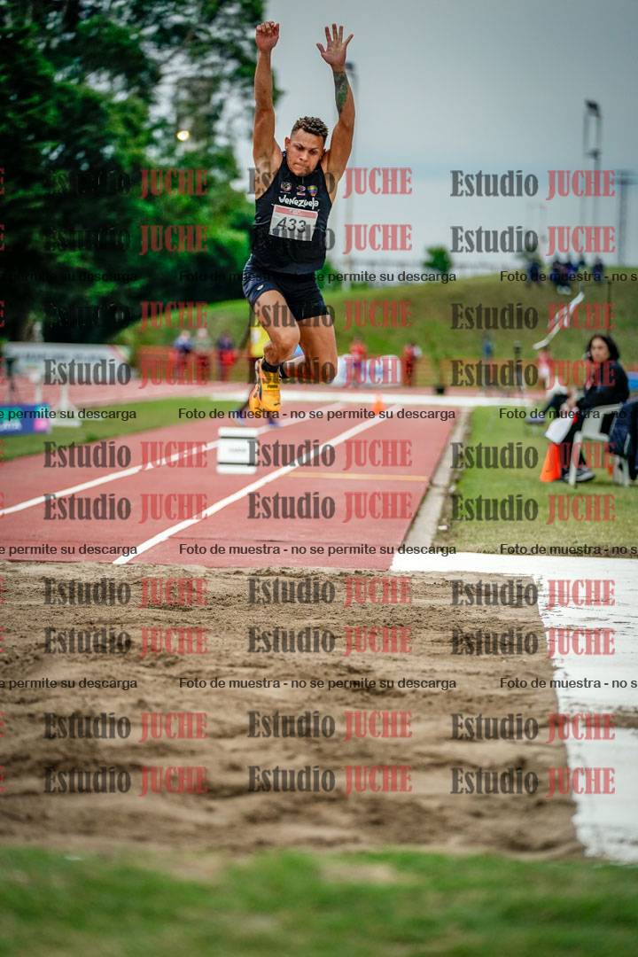 Fotos del salto triple de varones - FINAL