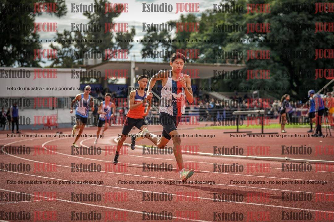 Fotos de los 400 m llanos de varones