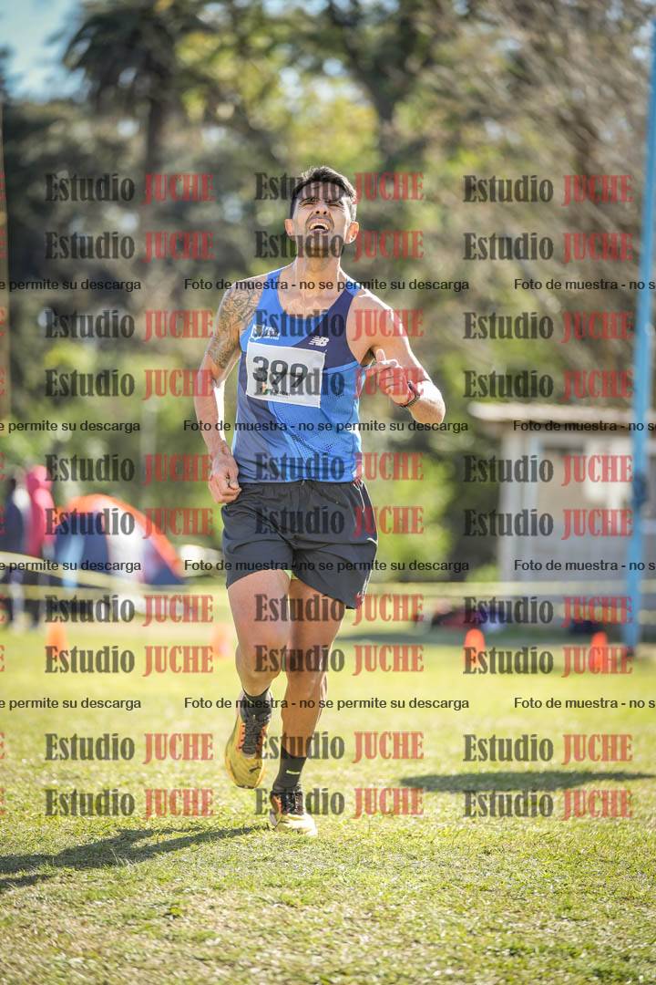 Fotos de la llegada del cross de 8000 m