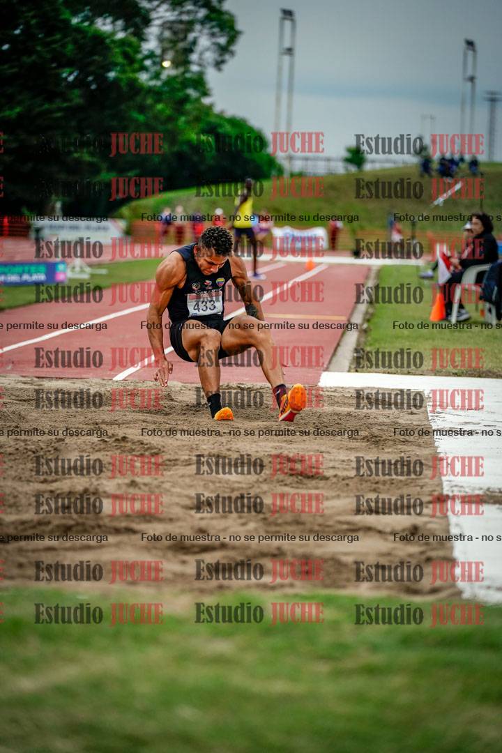 Fotos del salto triple de varones - FINAL