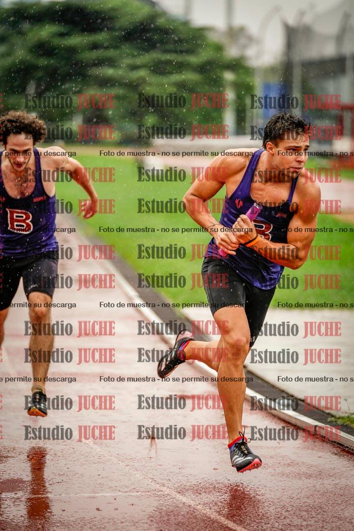 Fotos de las postas 4x400 m de varones