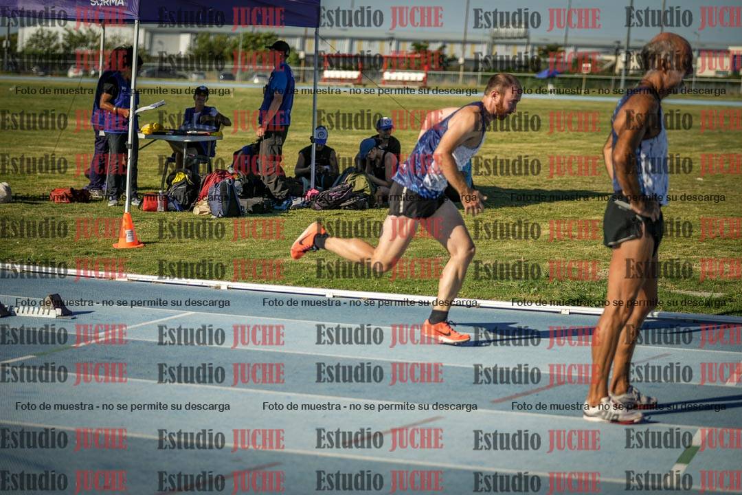 Fotos de los 400 m llanos de varones