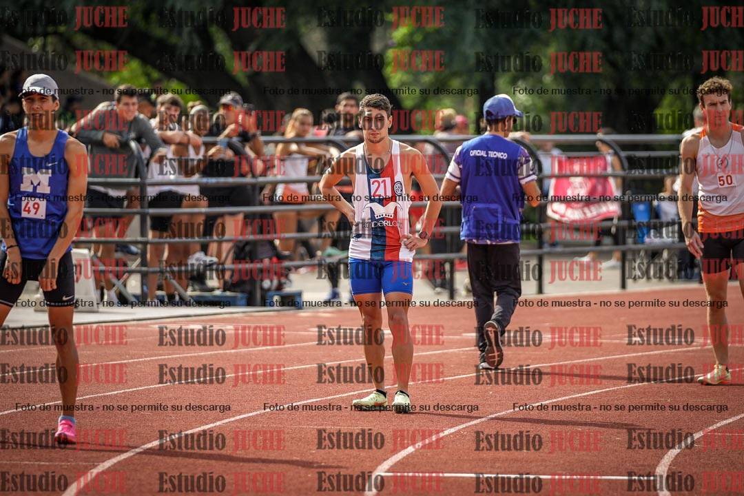 Fotos de los 800 m llanos de varones