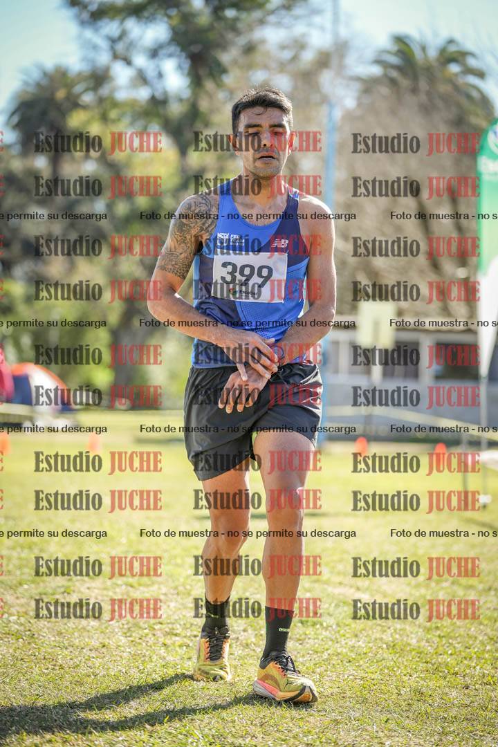 Fotos de la llegada del cross de 8000 m