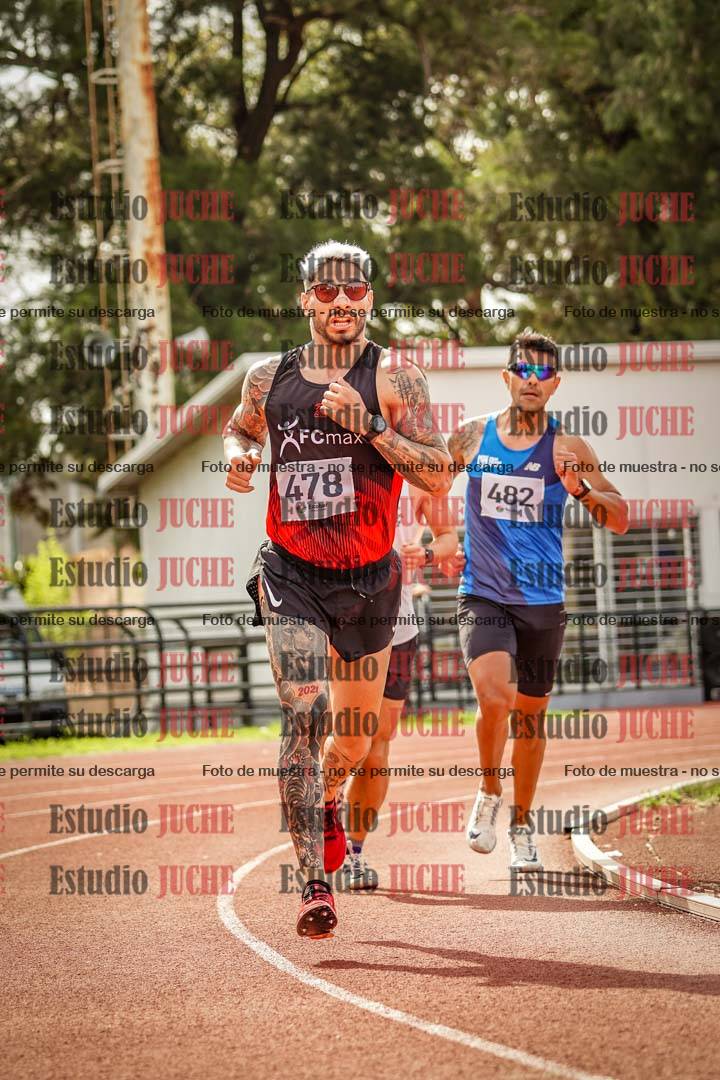 Fotos de los 3000 m llanos de varones
