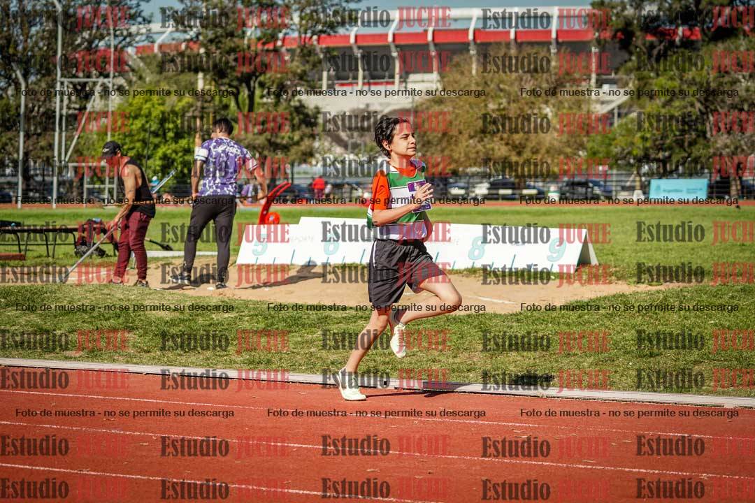 Fotos de los 600 m llanos de varones