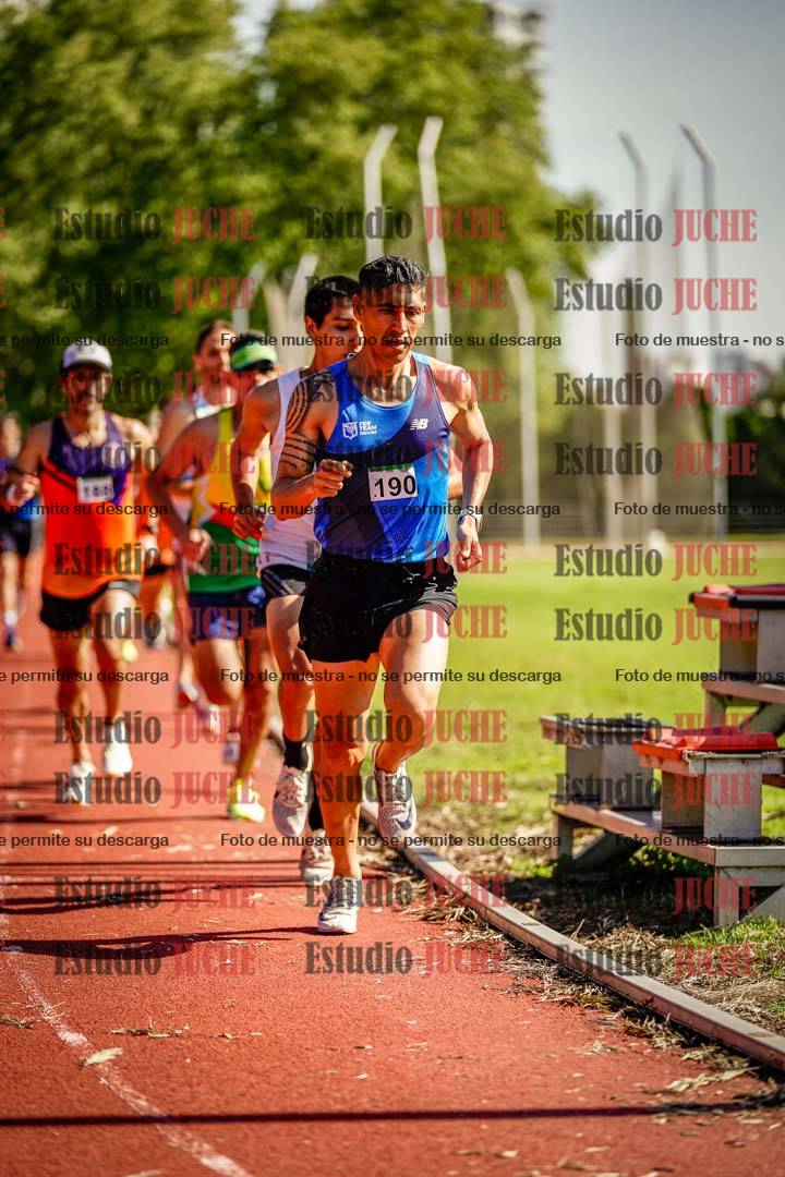 Fotos de los 5000 m llanos de mujeres y varones