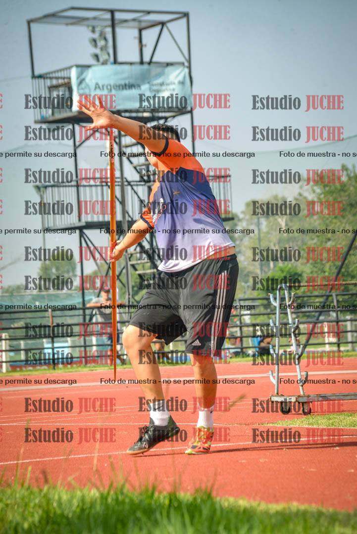Fotos del lanzamiento de jabalina de varones