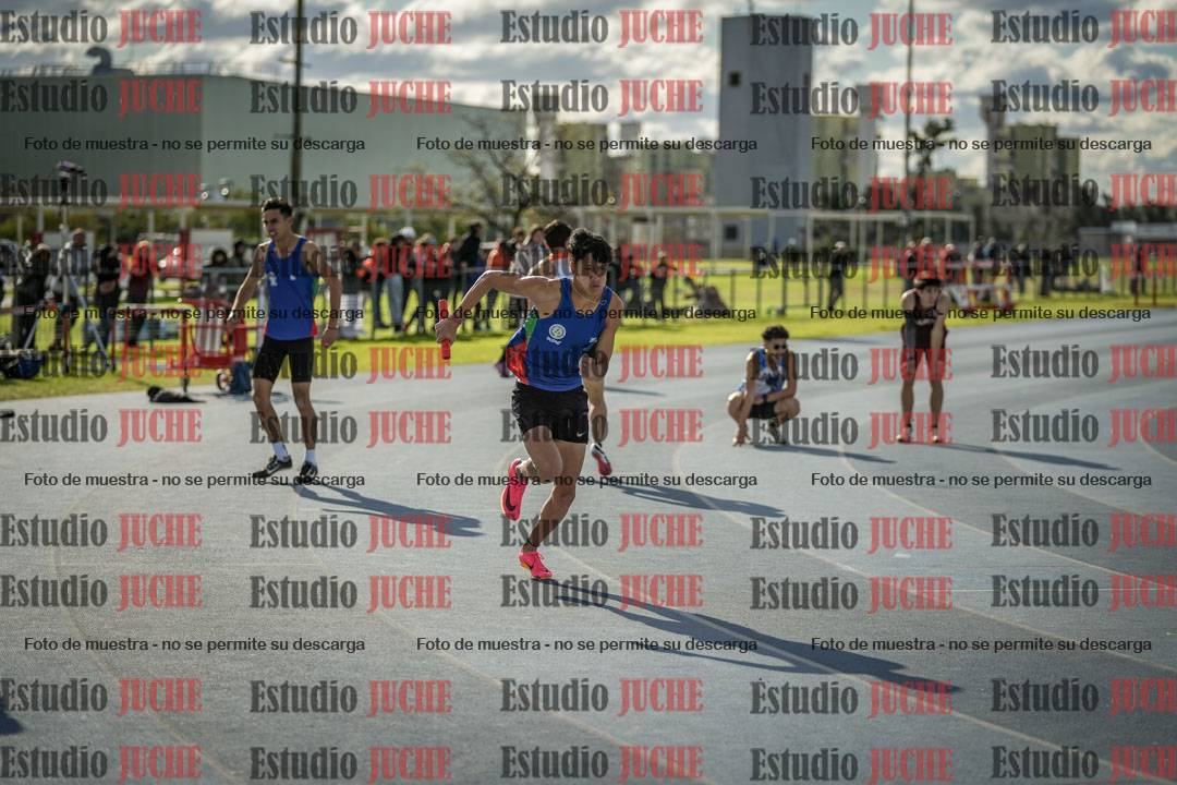 Fotos de las postas 4x400 m llanos de varones