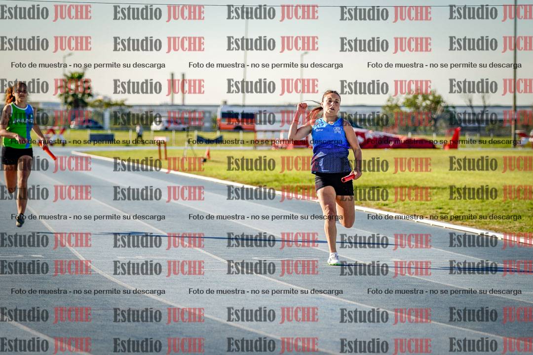 Fotos de las postas 4x100 m llanos de mujeres