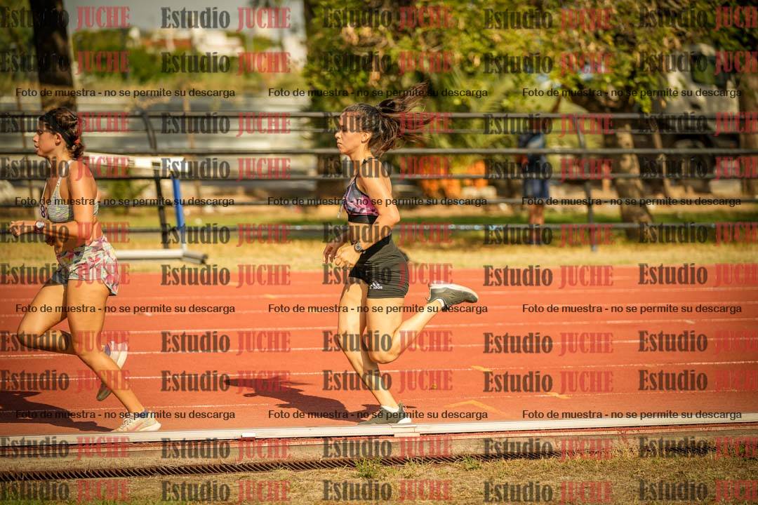 Fotos de los 3000 m llanos de mujeres - U20