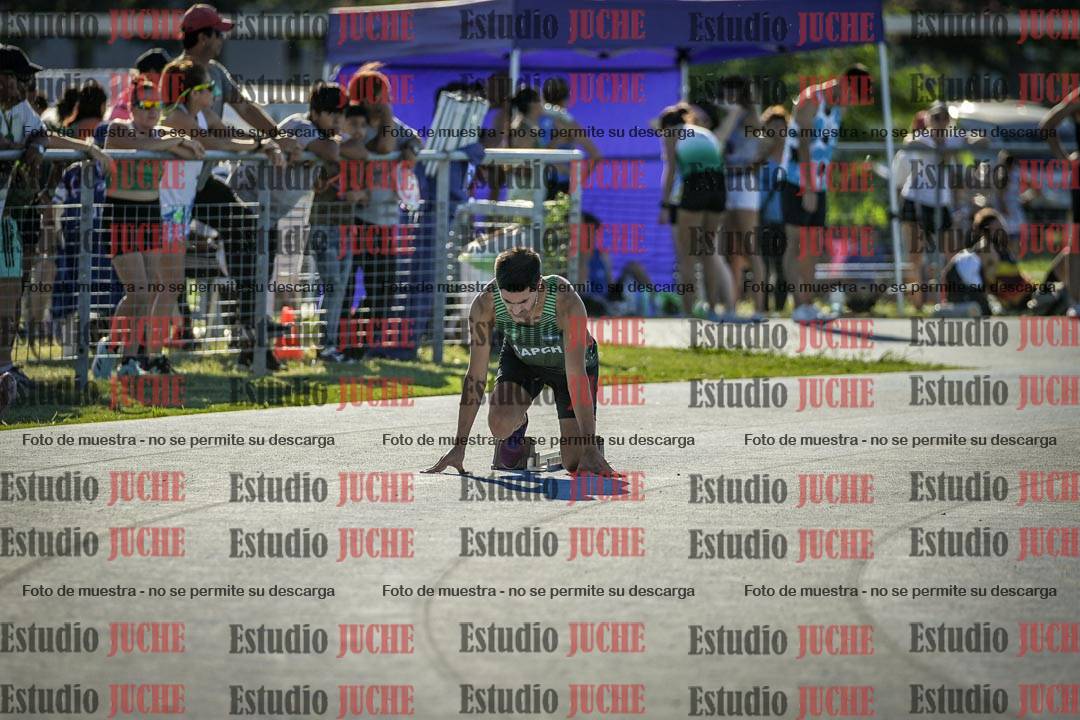 Fotos de los 400 m llanos de varones
