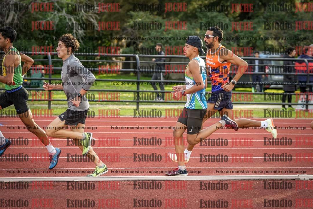 Fotos de los 1500 m llanos de varones