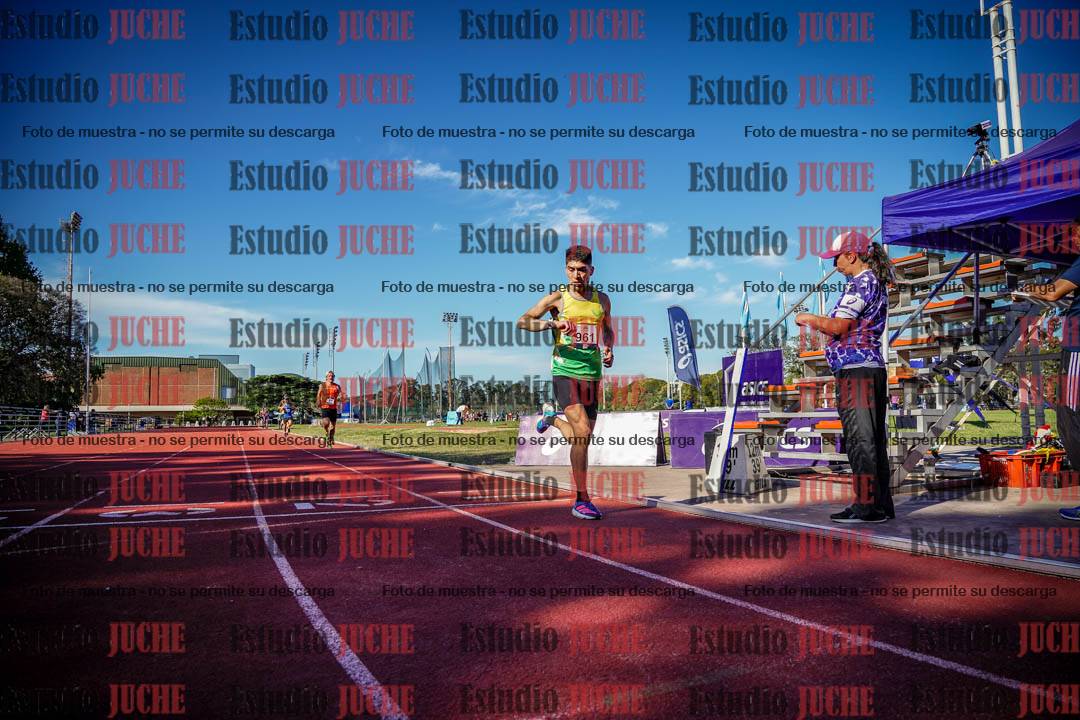 Fotos de los 5000 m llanos de varones