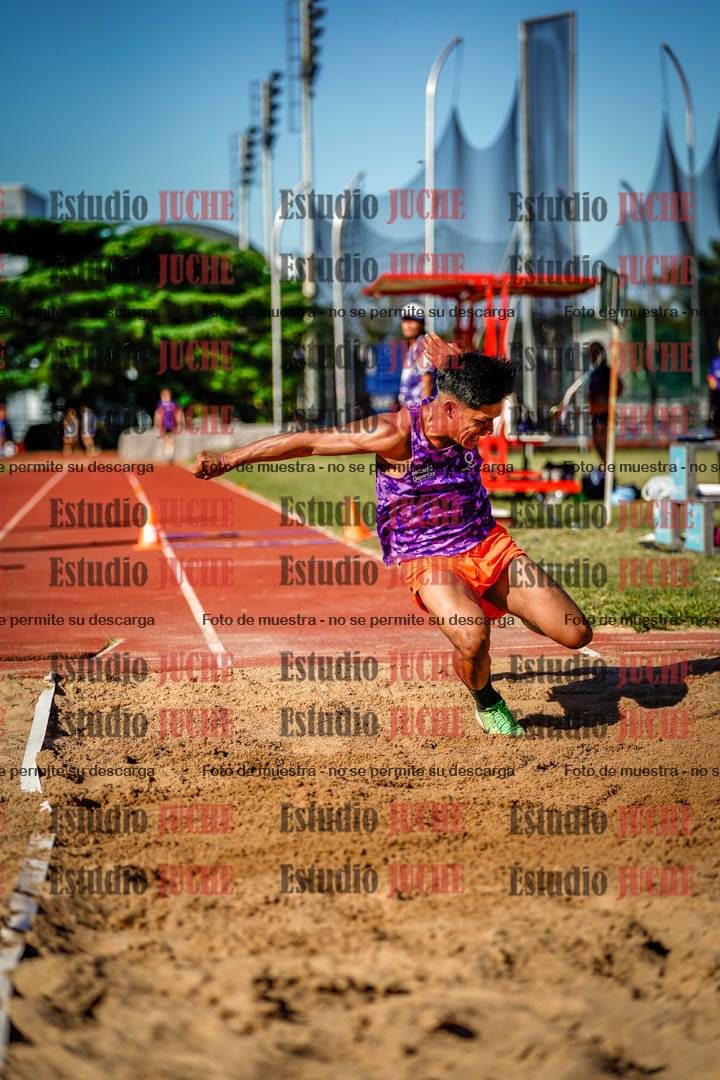 Fotos del salto triple de mujeres y varones - tablas de 8 - 11 - 13