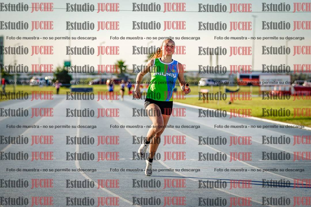 Fotos de las postas 4x100 m llanos de mujeres