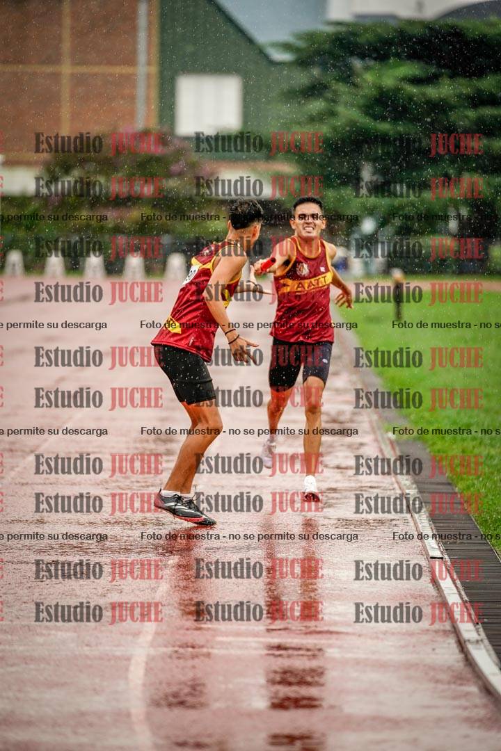 Fotos de las postas 4x400 m de varones