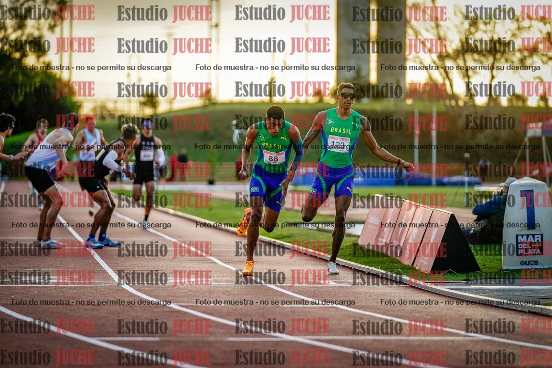 Fotos de los relevos 4x400 m de varones