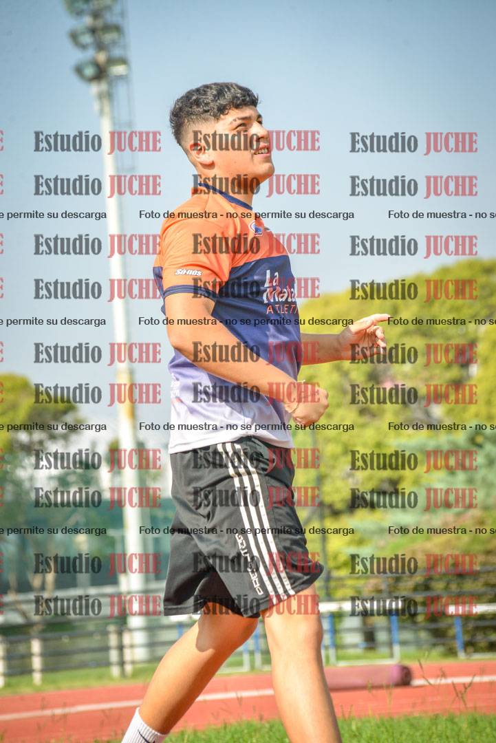 Fotos del lanzamiento de jabalina de varones