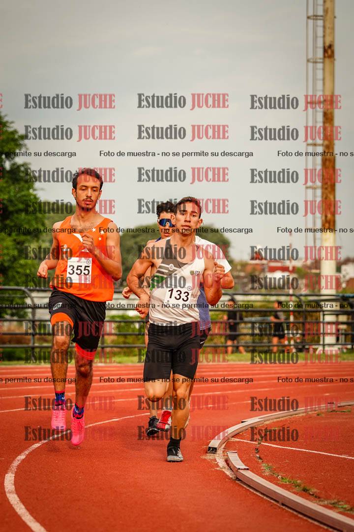 Fotos de los 1500 m llanos de varones