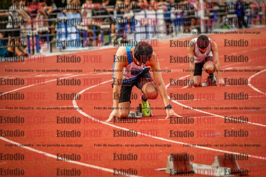 Fotos de los 400 m llanos de varones