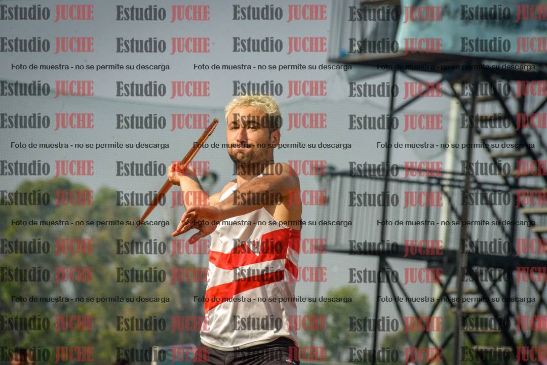Fotos del lanzamiento de jabalina de varones