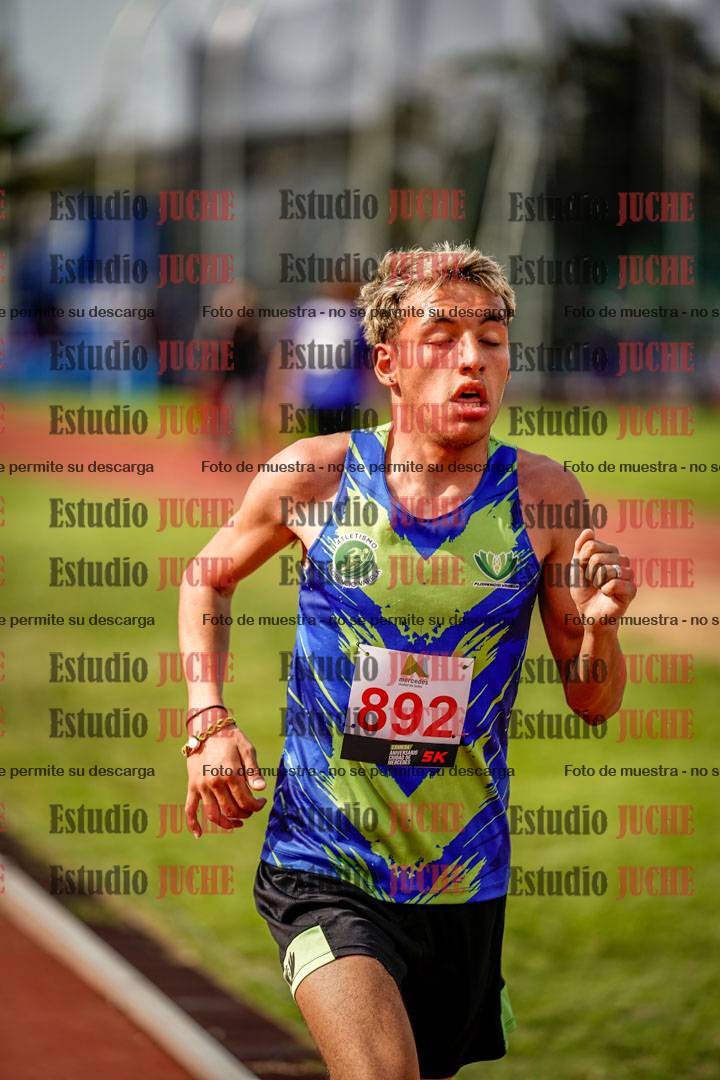 Fotos de los 3000 m llanos de varones