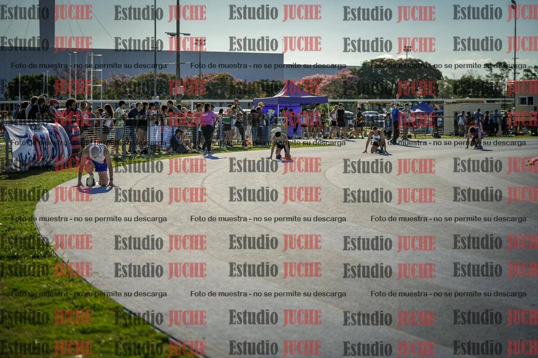 Fotos de los 400 m llanos de varones