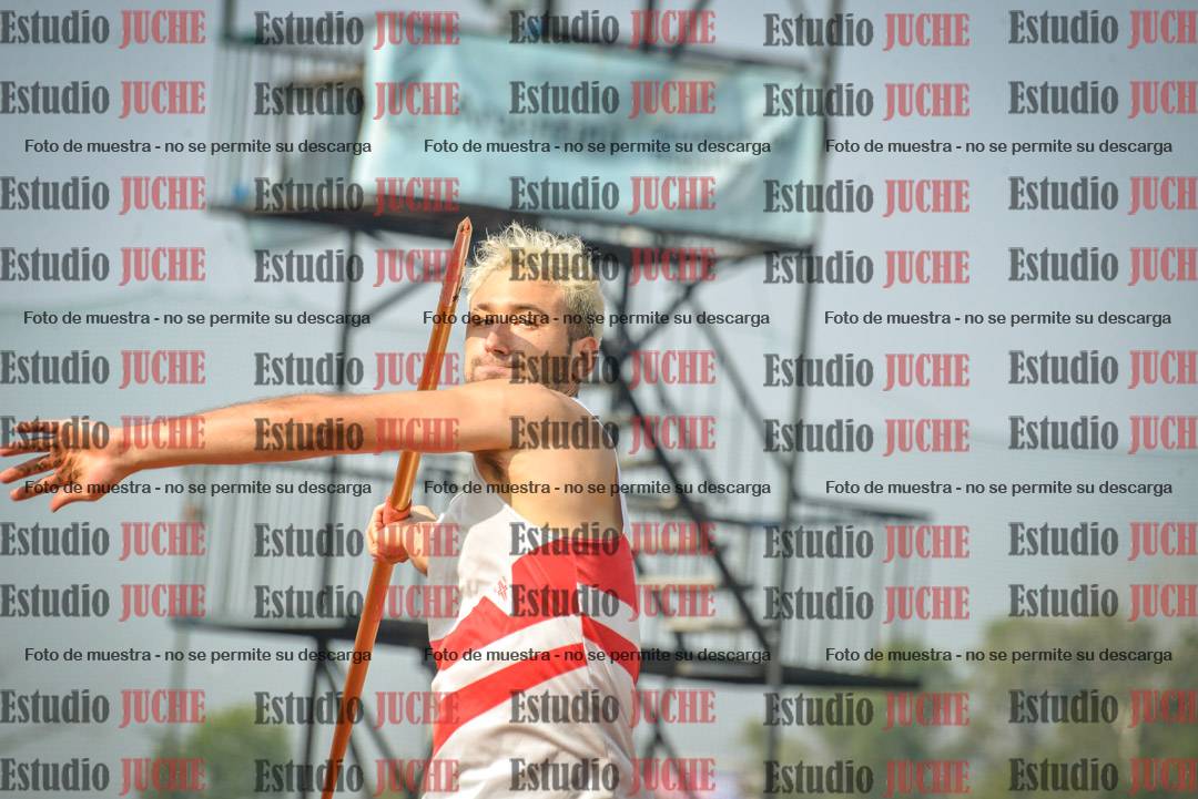 Fotos del lanzamiento de jabalina de varones