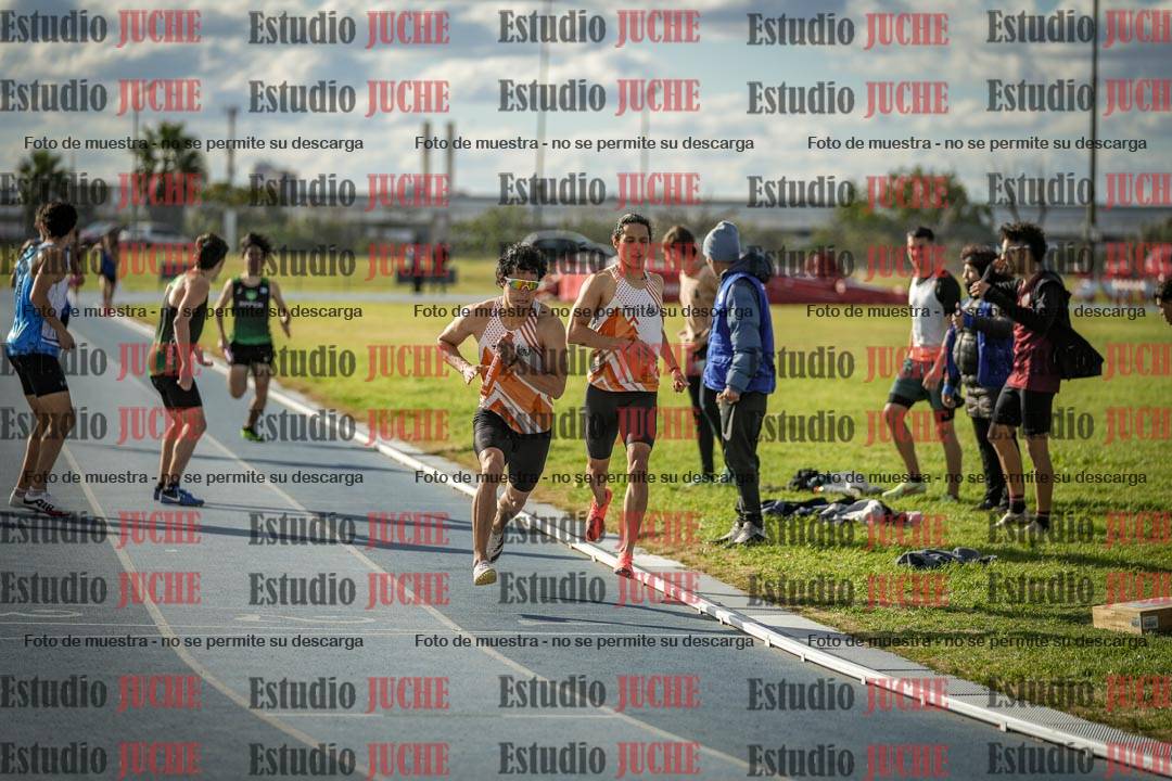 Fotos de las postas 4x400 m llanos de varones