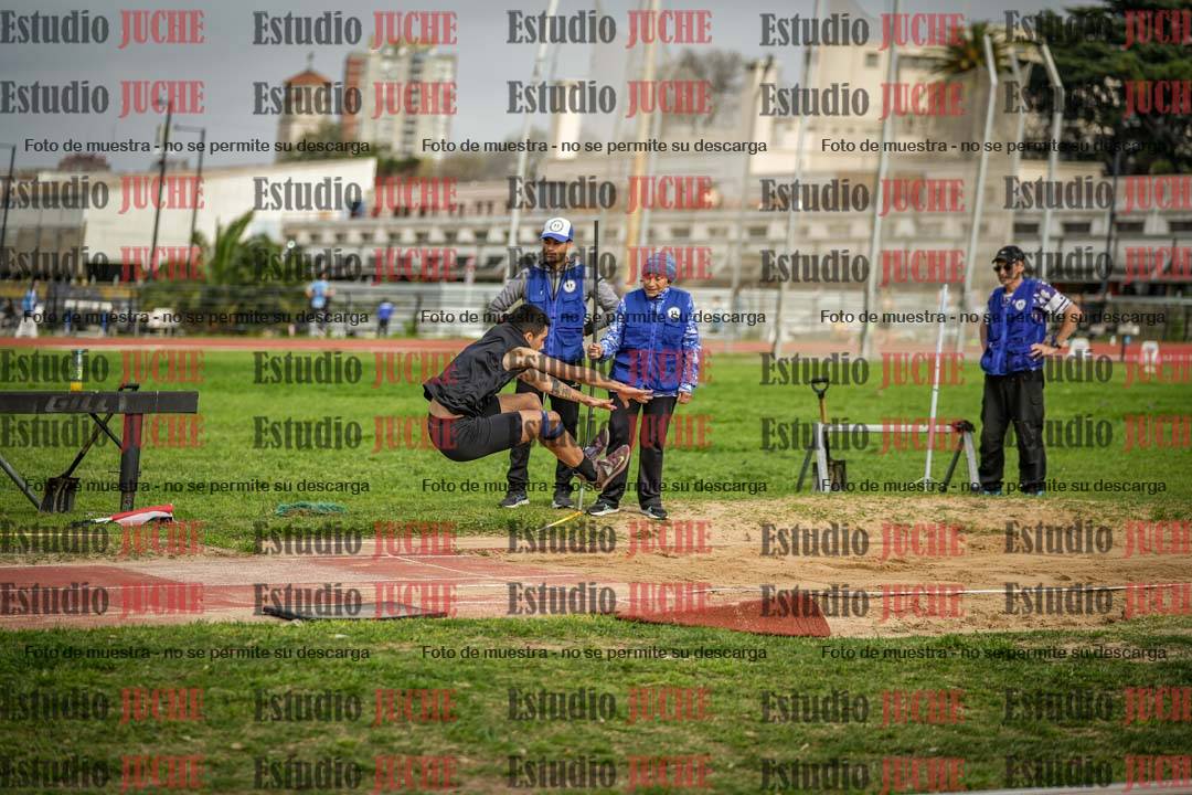 Fotos del salto triple de mujeres y varones - todas las tablas