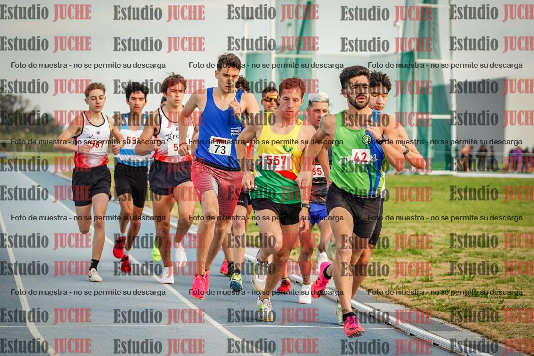 Fotos de los 1500 m llanos de varones