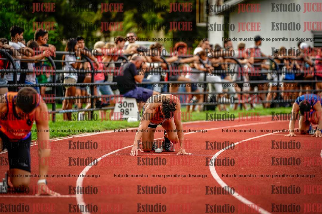 Fotos de los 400 m llanos de varones