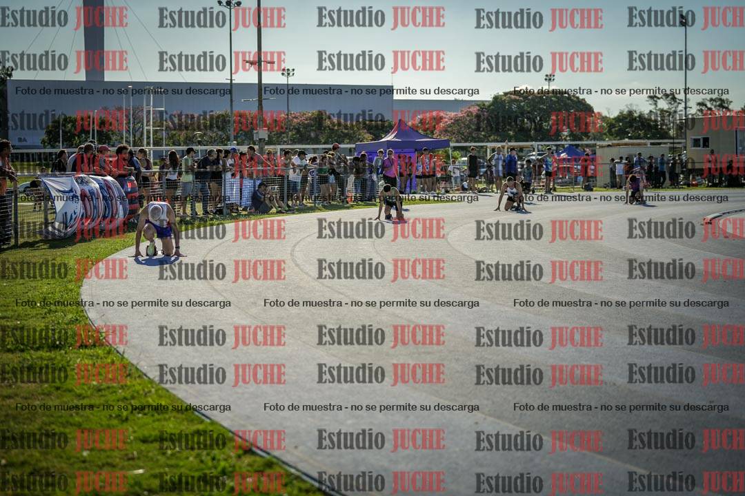 Fotos de los 400 m llanos de varones