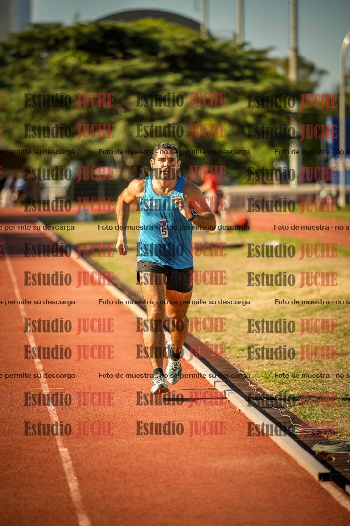 Fotos de los 800 m llanos de varones
