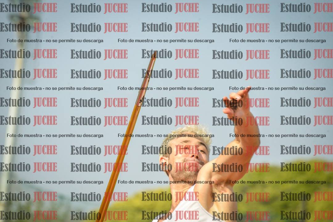 Fotos del lanzamiento de jabalina de varones