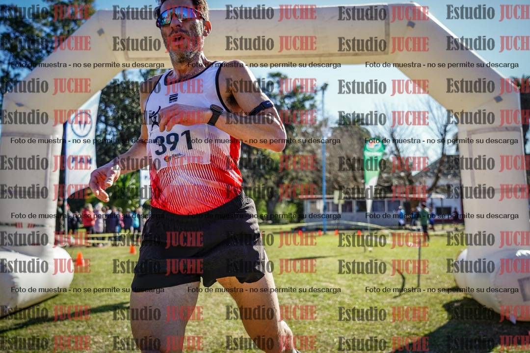 Fotos de la llegada del cross de 8000 m