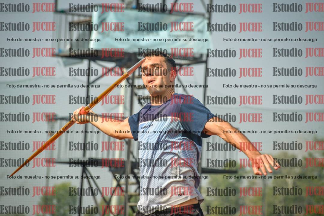 Fotos del lanzamiento de jabalina de varones