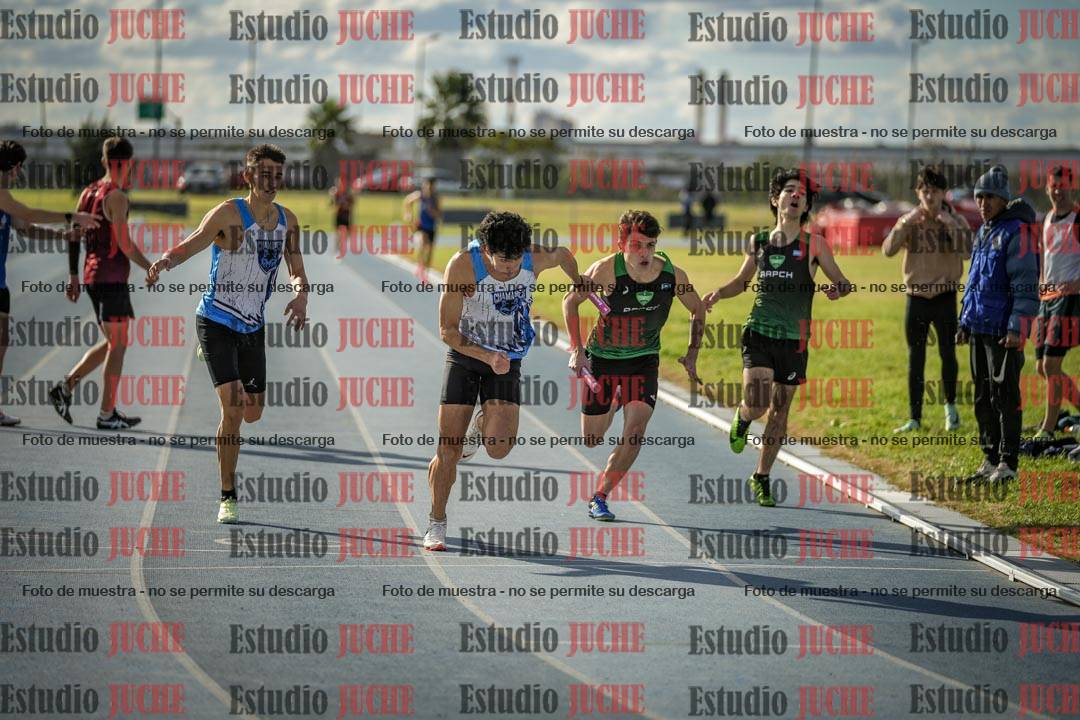 Fotos de las postas 4x400 m llanos de varones