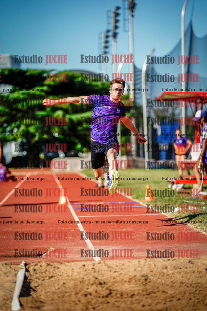 Fotos del salto triple de mujeres y varones - tablas de 8 - 11 - 13