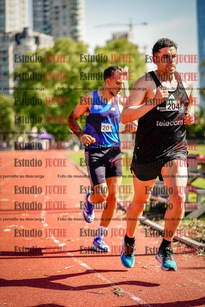 Fotos de los 5000 m llanos de mujeres y varones