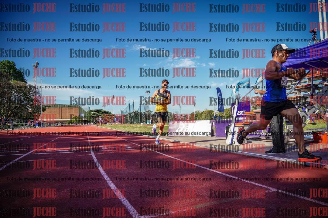 Fotos de los 5000 m llanos de varones