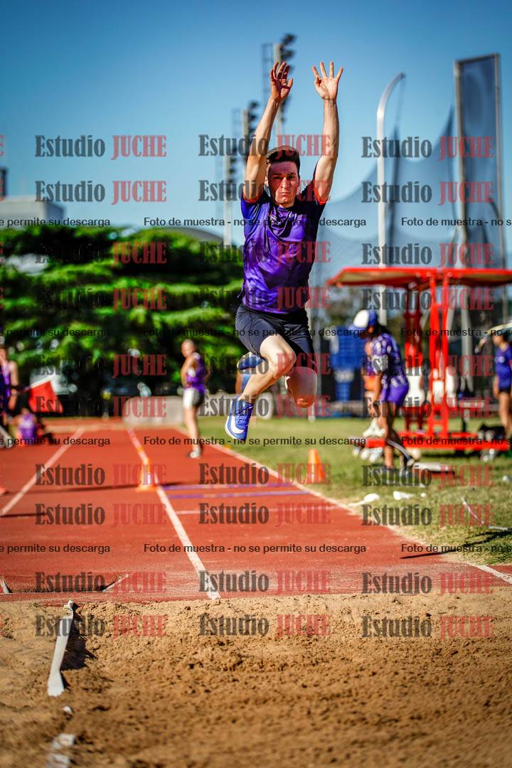 Fotos del salto triple de mujeres y varones - tablas de 8 - 11 - 13
