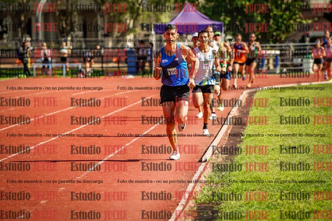Fotos de los 5000 m llanos de mujeres y varones