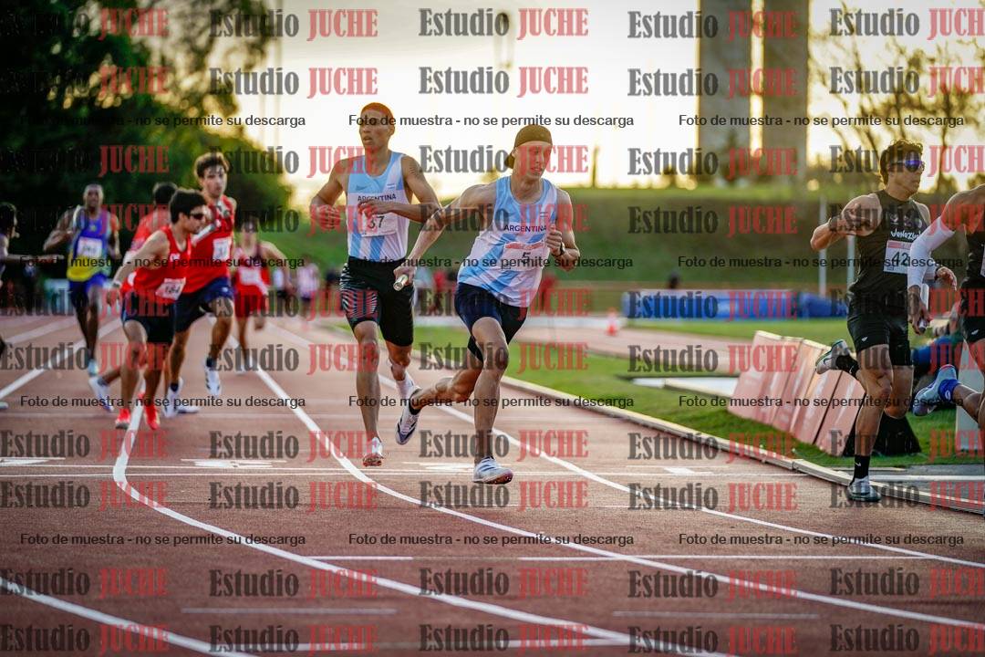 Fotos de los relevos 4x400 m de varones