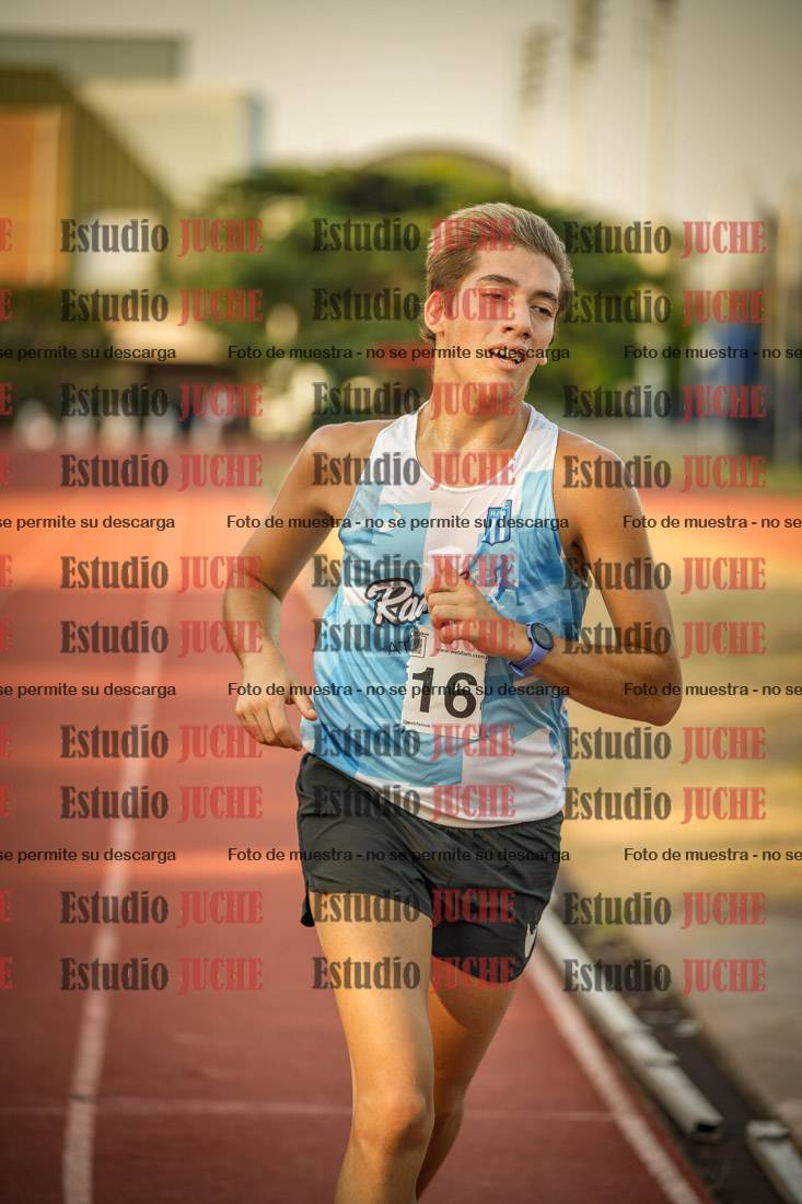 Fotos de los 5000 m llanos de mujeres y varones