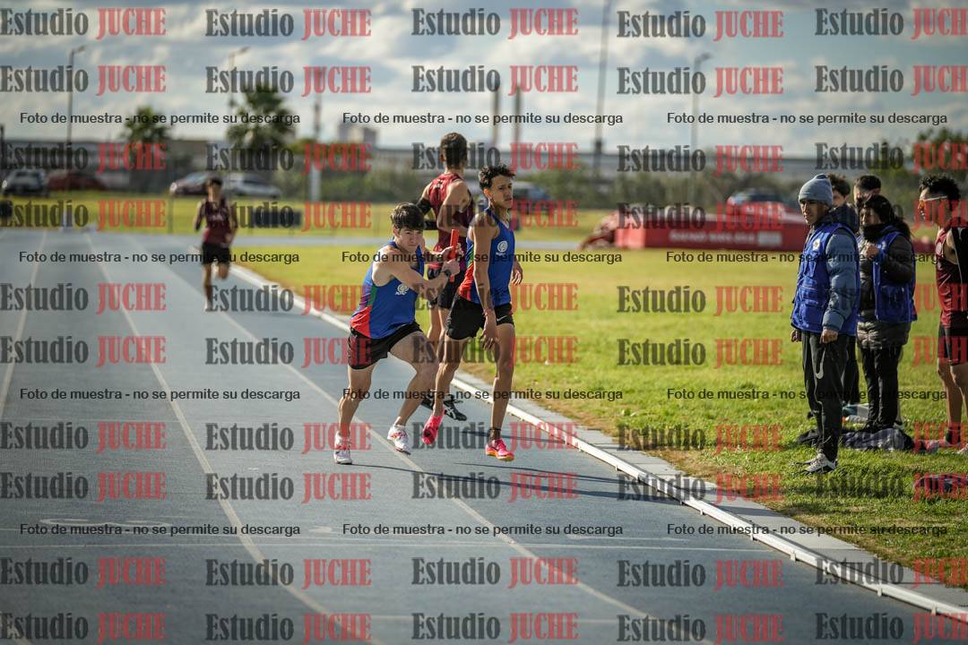 Fotos de las postas 4x400 m llanos de varones